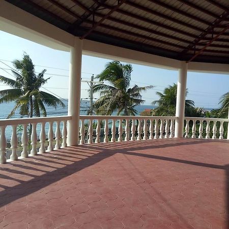 Medellin Seaview Inn Ngoại thất bức ảnh