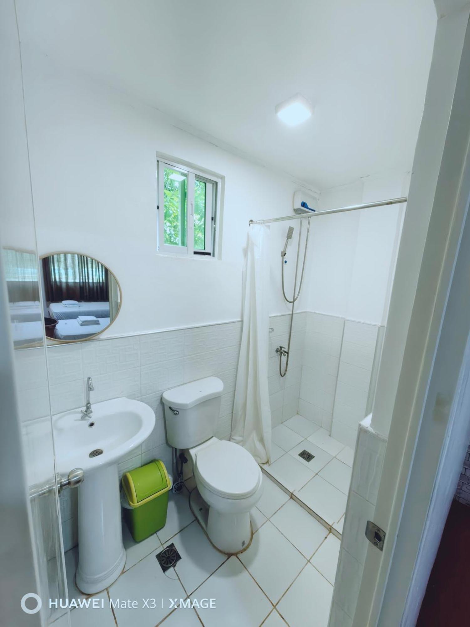 Medellin Seaview Inn Ngoại thất bức ảnh
