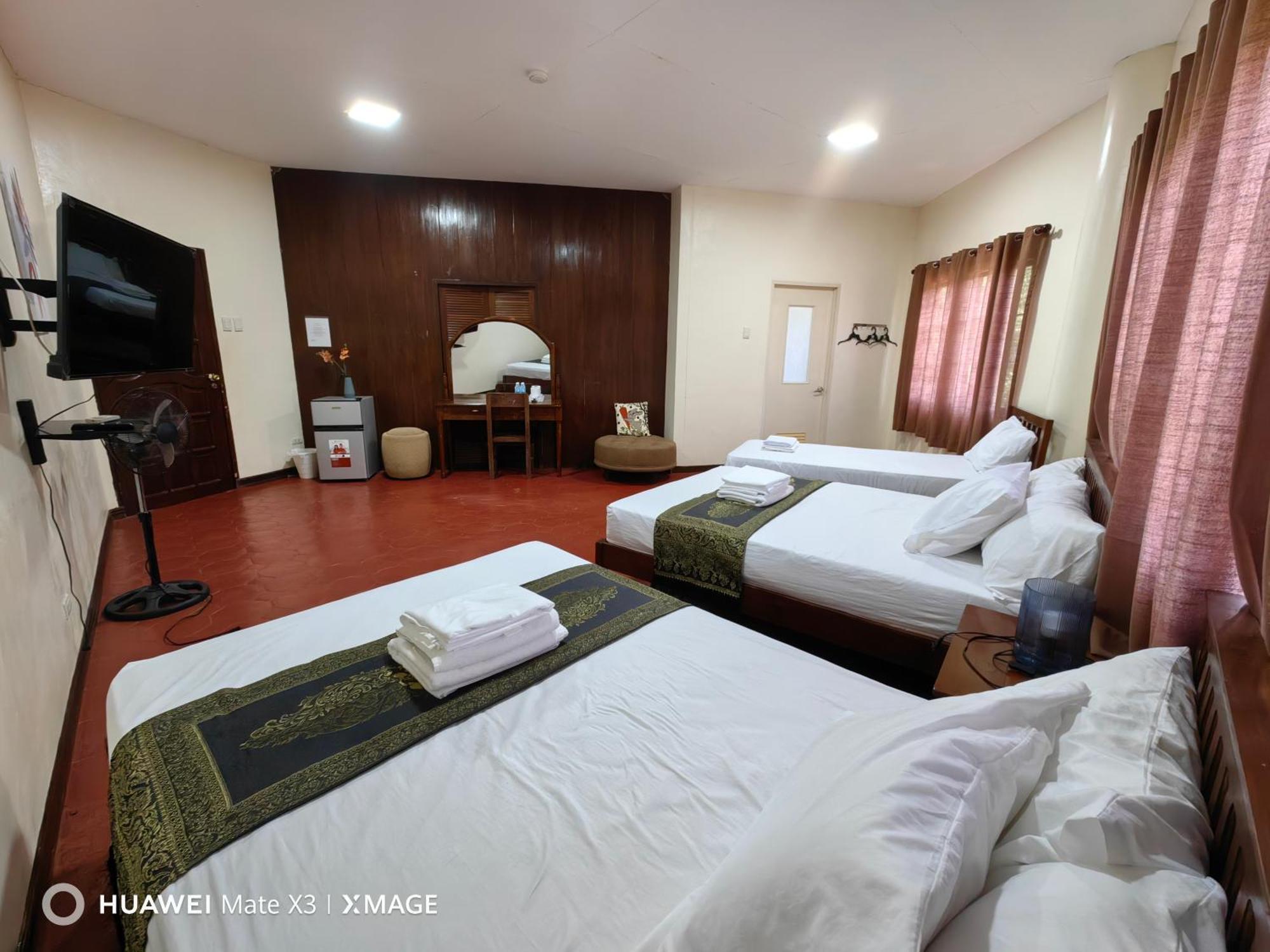 Medellin Seaview Inn Ngoại thất bức ảnh